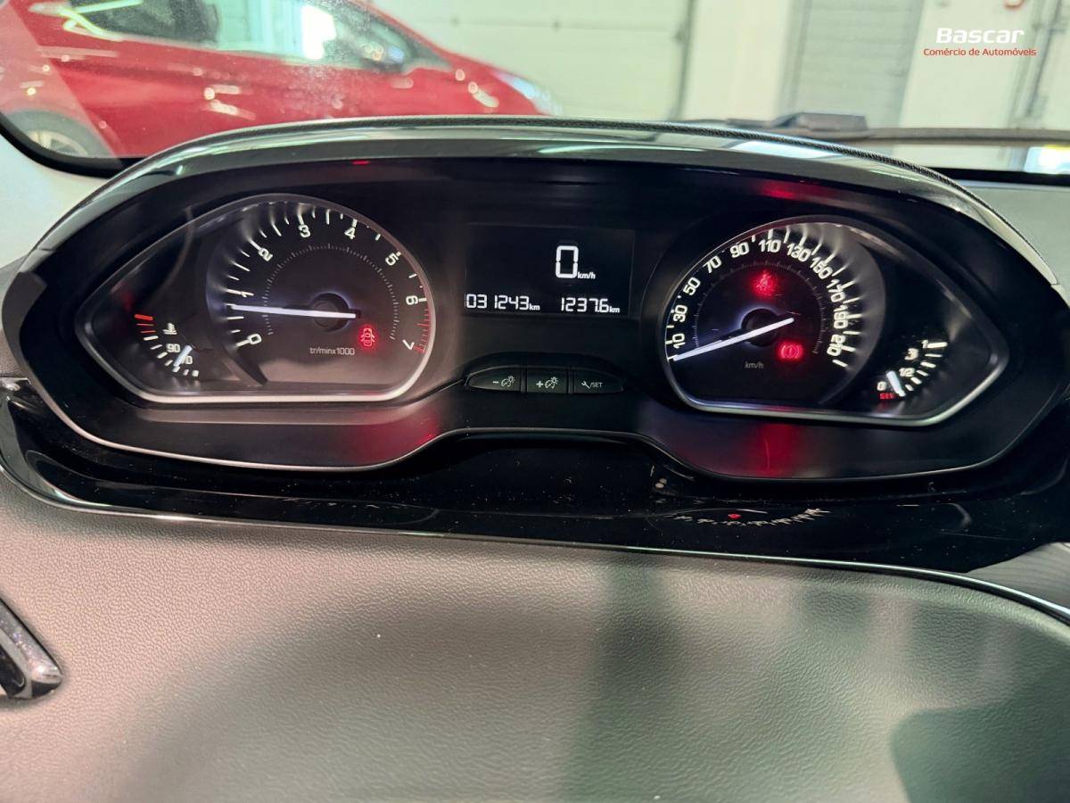 peugeot-208-2019-gasolina-1199cc