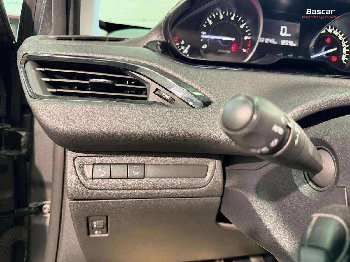 peugeot-208-2019-gasolina-1199cc