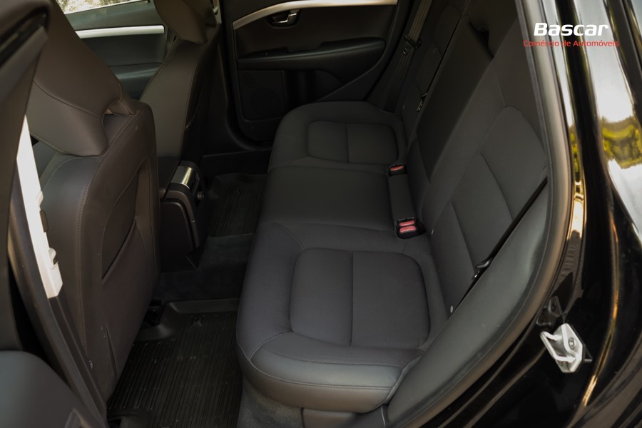 volvo-xc70-2015-diesel-1969cc