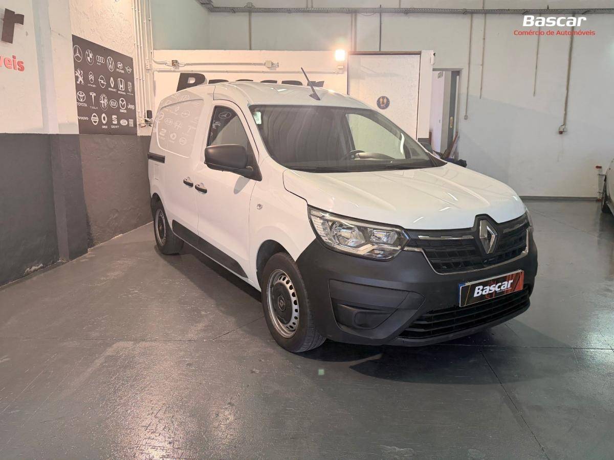 renault-kangoo-2024-diesel-1461cc