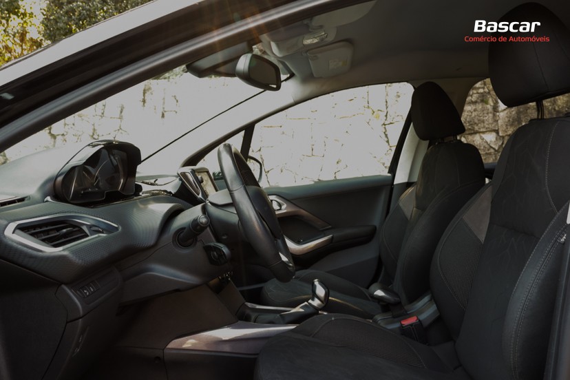 peugeot-2008-2015-gasolina-1199cc