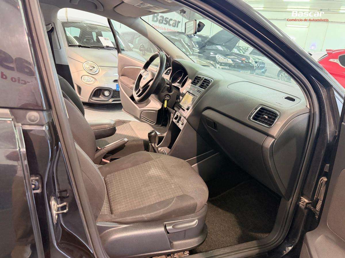 volkswagen-polo-2015-diesel-1422cc