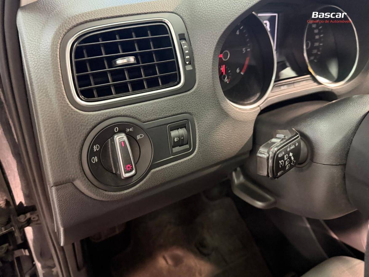volkswagen-polo-2015-diesel-1422cc