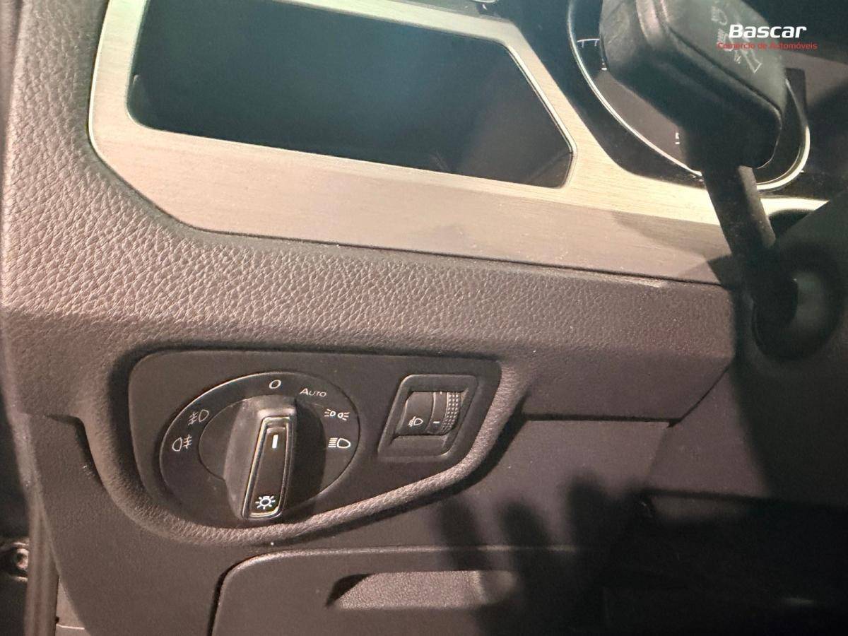 volkswagen-touran-2018-diesel-1598cc