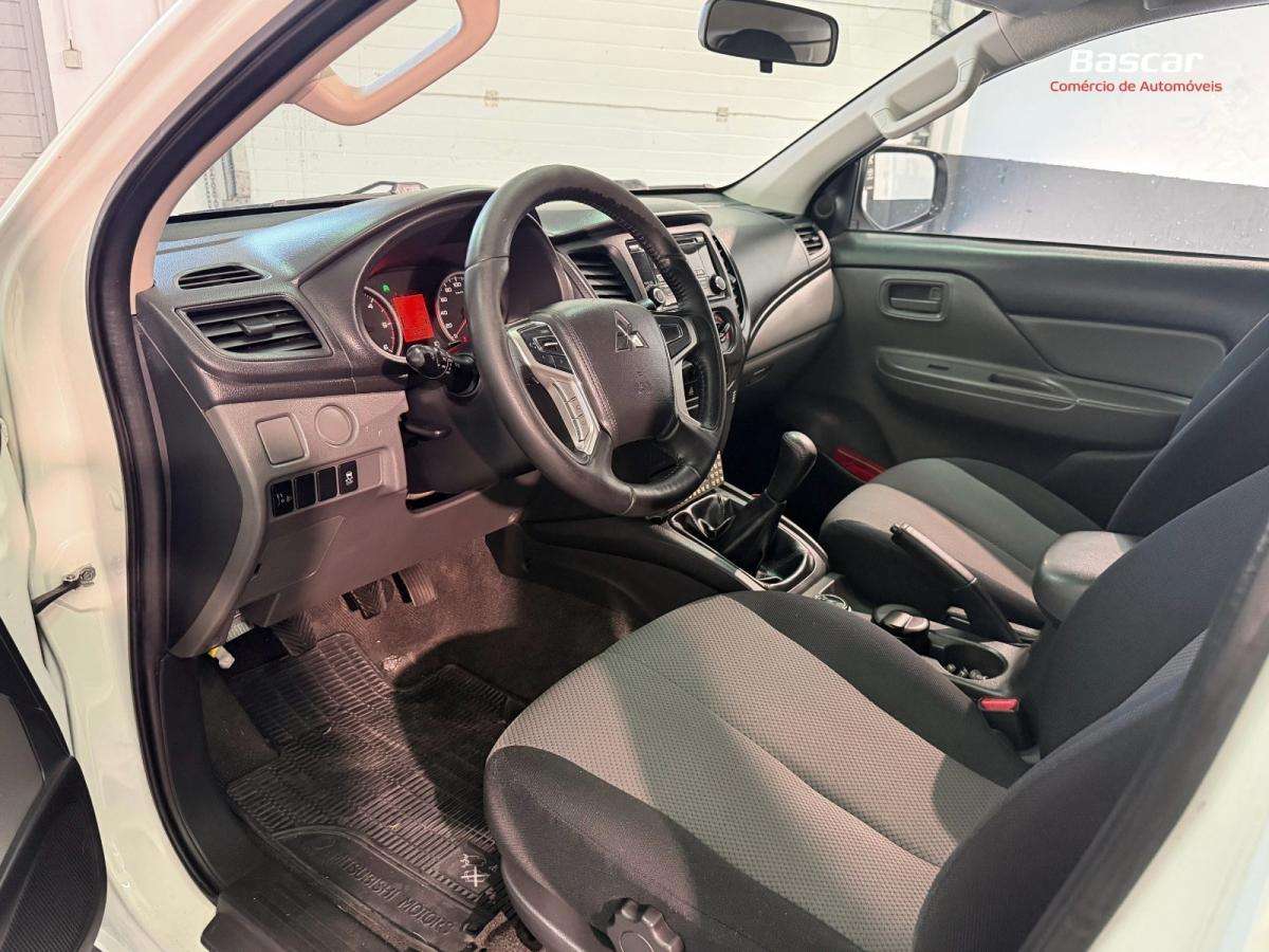 mitsubishi-l200-2019-diesel-2442cc