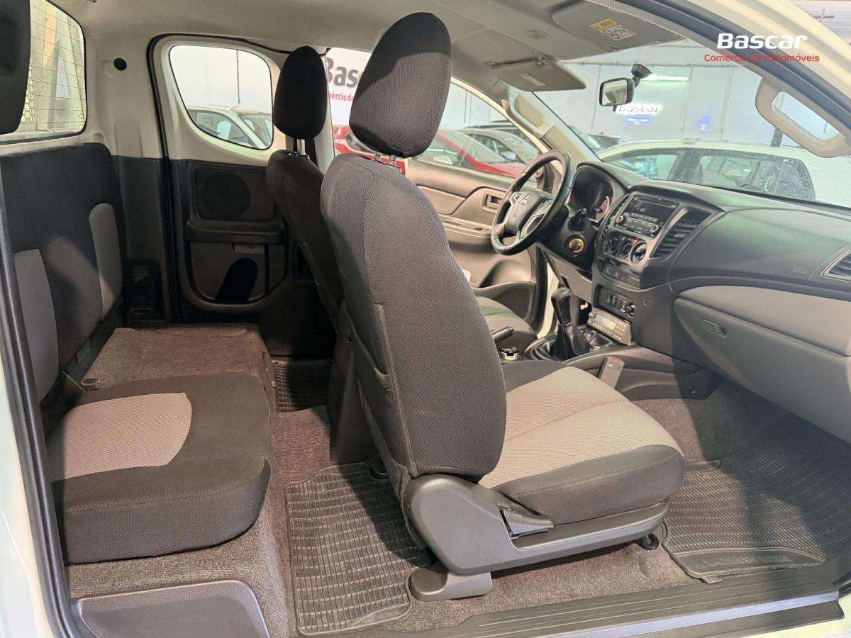 mitsubishi-l200-2019-diesel-2442cc