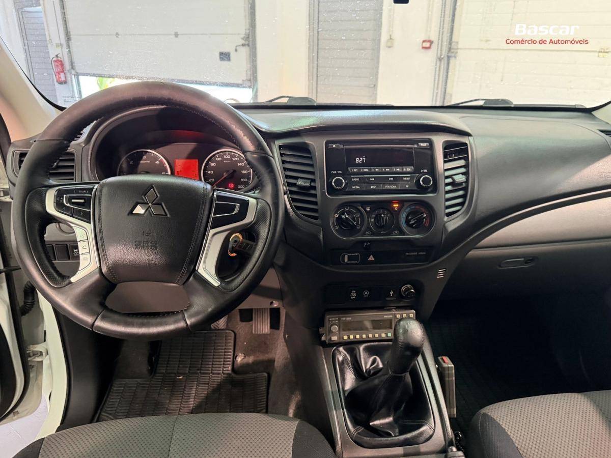 mitsubishi-l200-2019-diesel-2442cc