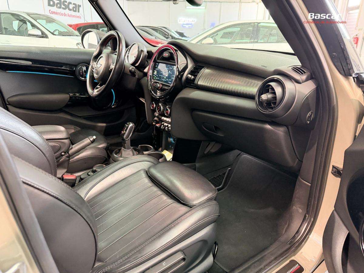 mini-cooper-2018-diesel-1995cc