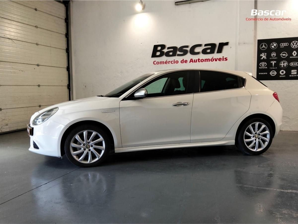 alfa-romeo-giulietta-2011-diesel-1598cc
