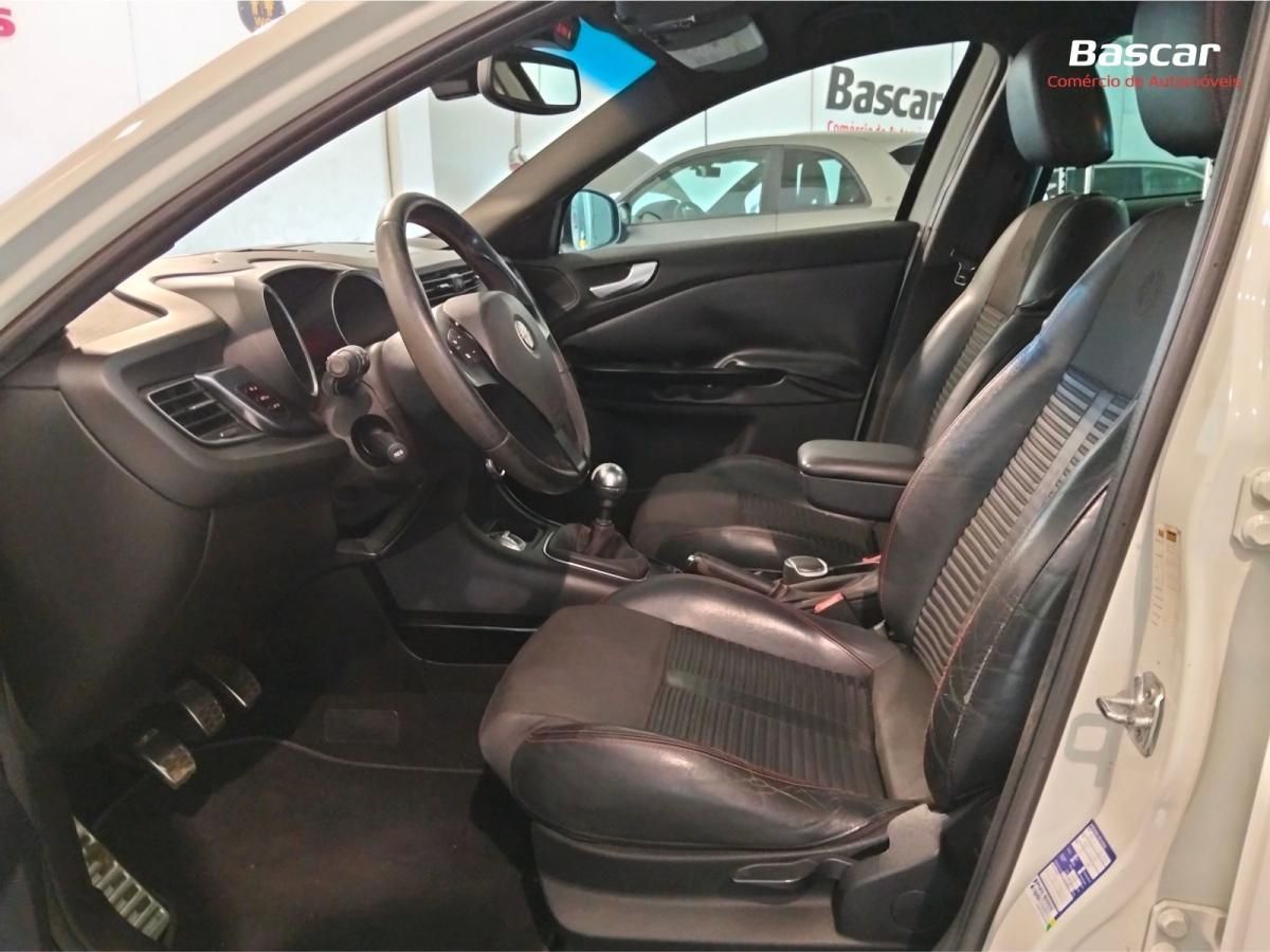 alfa-romeo-giulietta-2011-diesel-1598cc