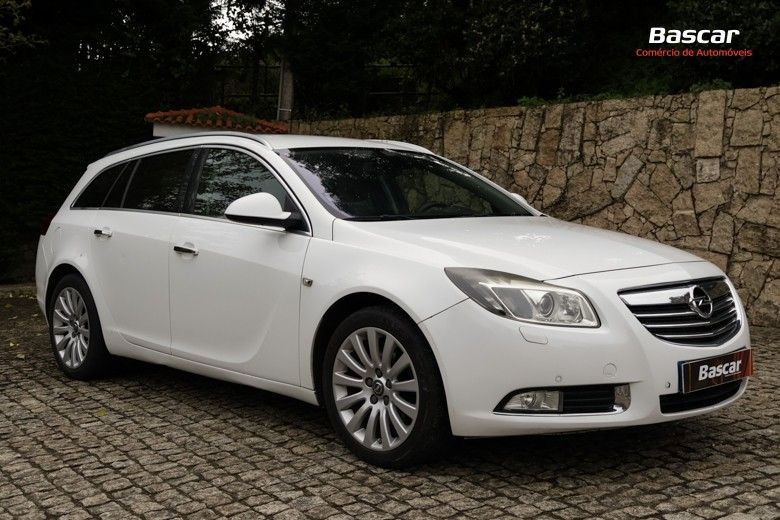 opel-insignia-sports-tourer-2011-diesel-1956cc