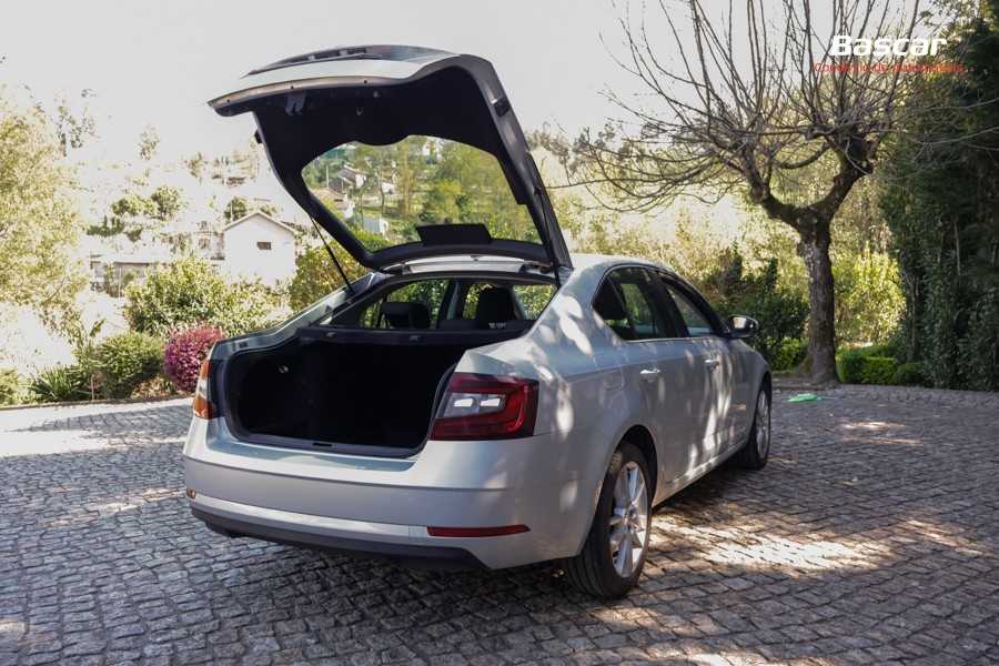 skoda-octavia-2019-diesel-1598cc