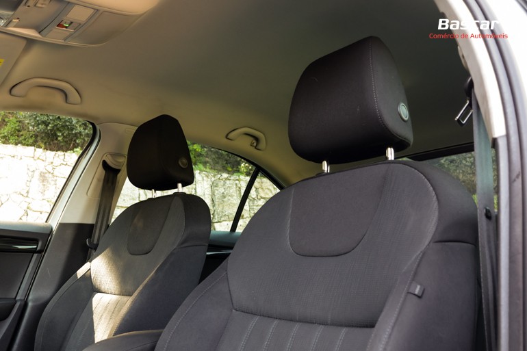 skoda-octavia-2019-diesel-1598cc