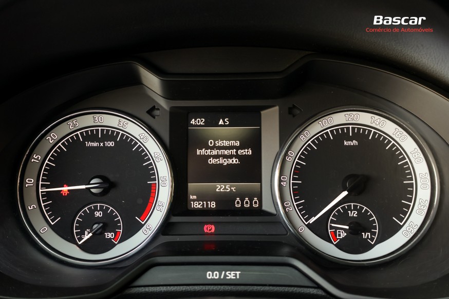 skoda-octavia-2019-diesel-1598cc