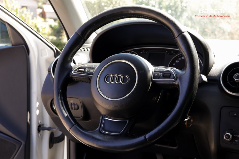 audi-a1-2011-diesel-1598cc