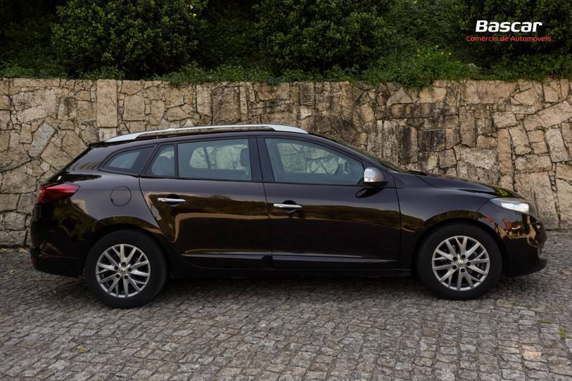 renault-megane-sport-tourer-2013-diesel-1461cc
