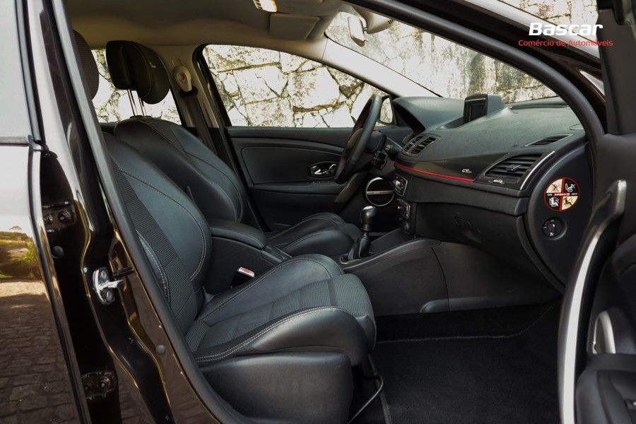 renault-megane-sport-tourer-2013-diesel-1461cc