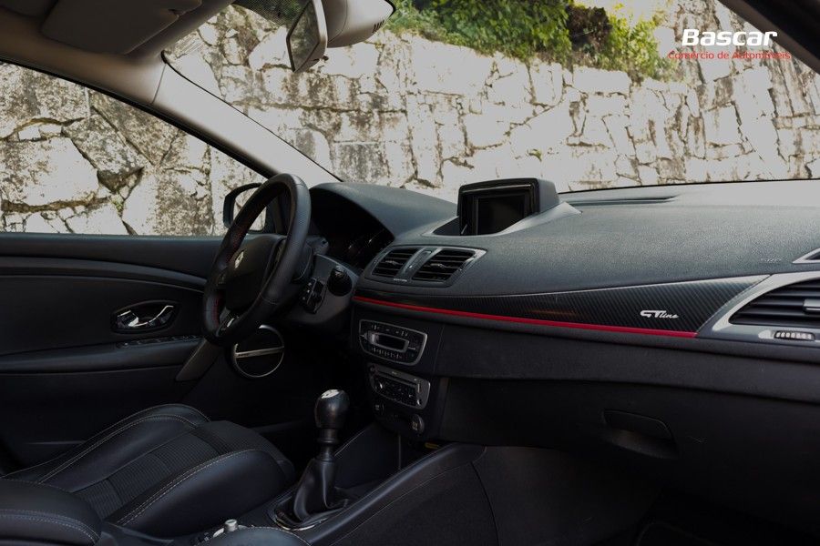 renault-megane-sport-tourer-2013-diesel-1461cc