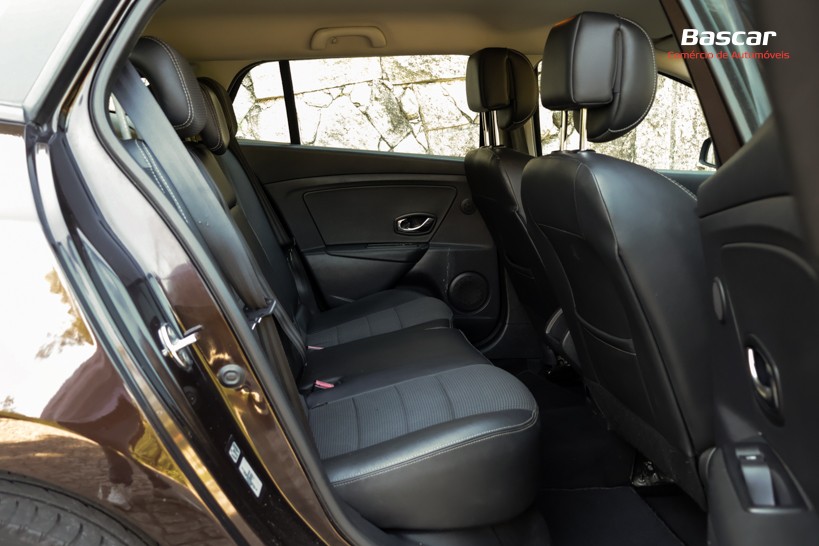 renault-megane-sport-tourer-2013-diesel-1461cc