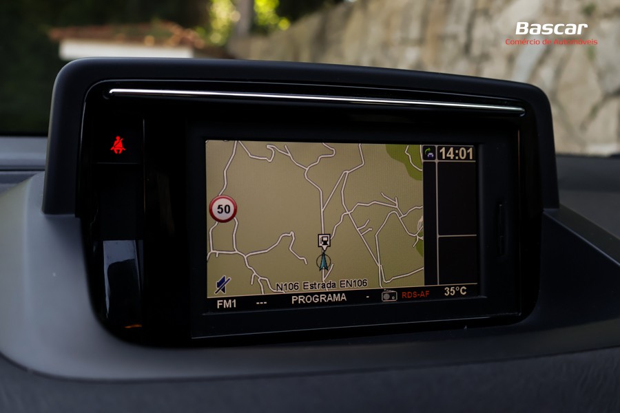 renault-megane-sport-tourer-2013-diesel-1461cc