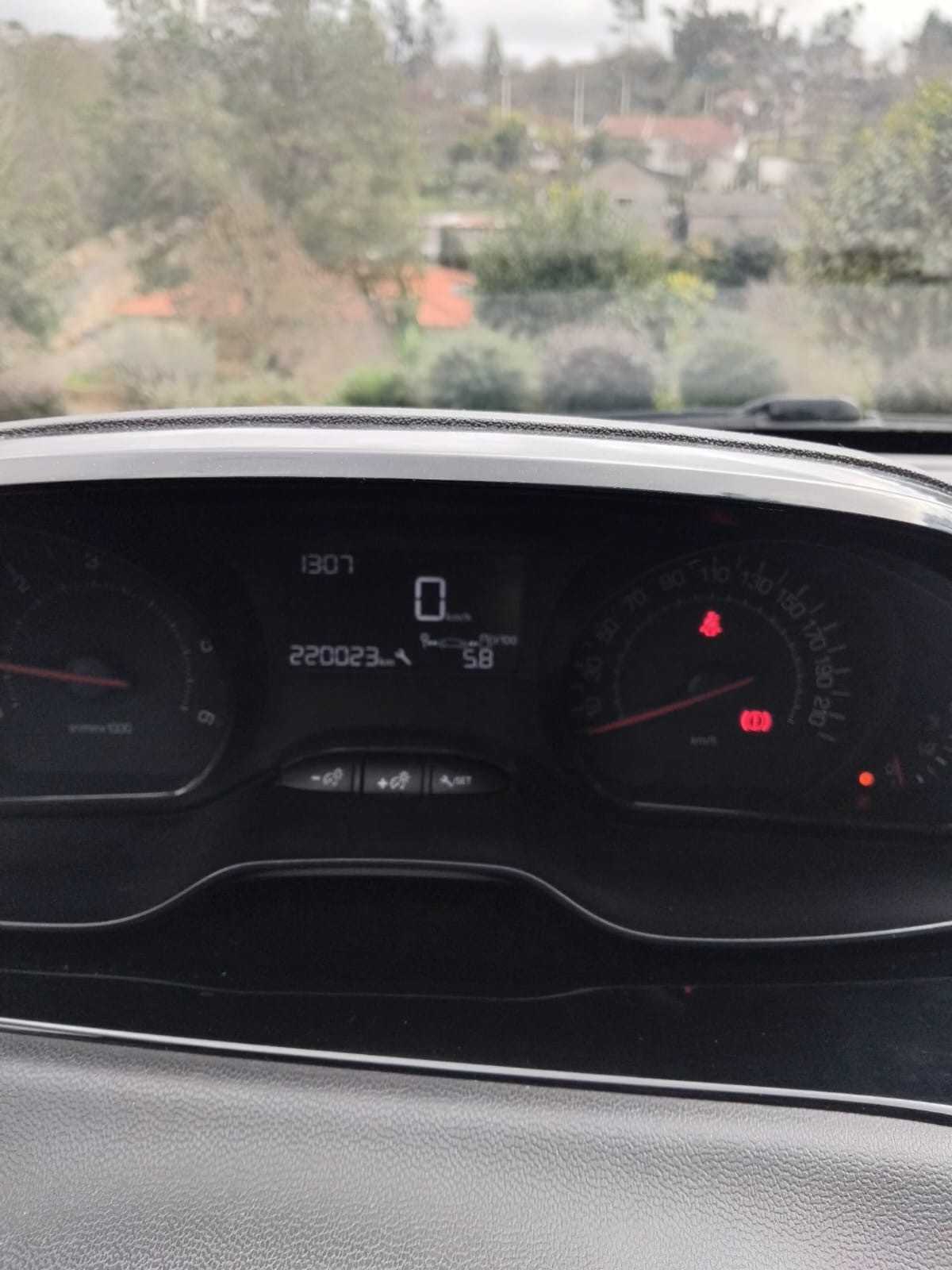 peugeot-208-2015-diesel-1398cc