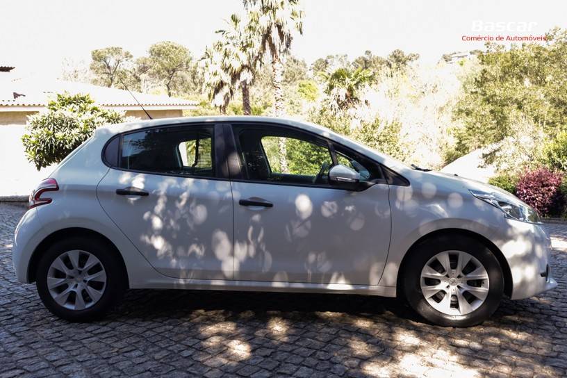 peugeot-208-2015-diesel-1398cc