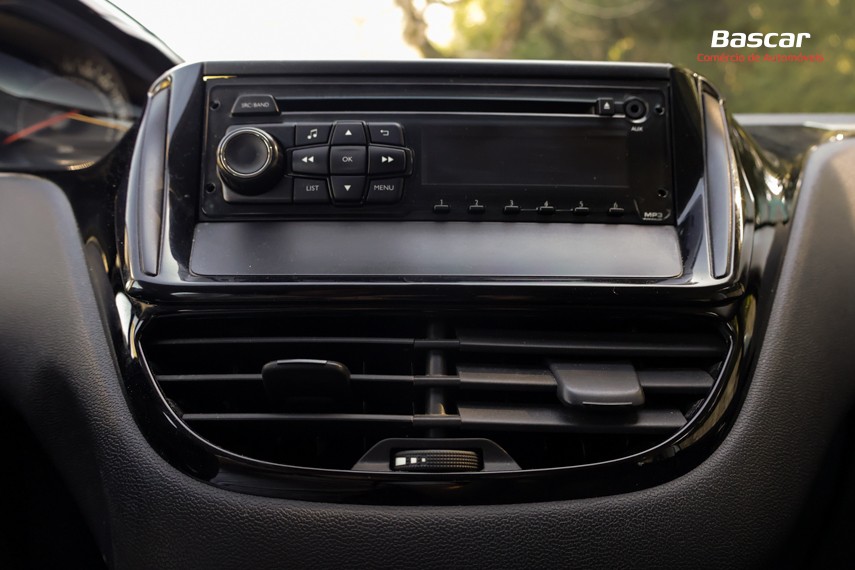 peugeot-208-2015-diesel-1398cc
