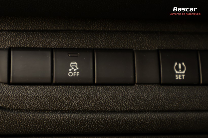 peugeot-208-2015-diesel-1398cc