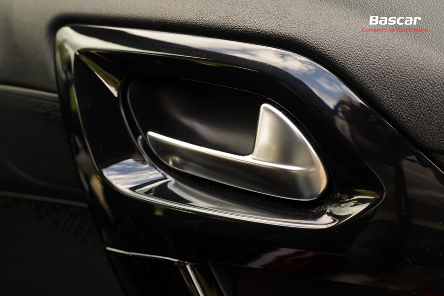 peugeot-208-2013-gasolina-1598cc