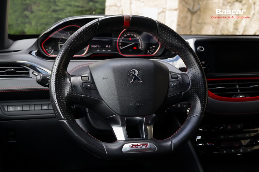 peugeot-208-2013-gasolina-1598cc