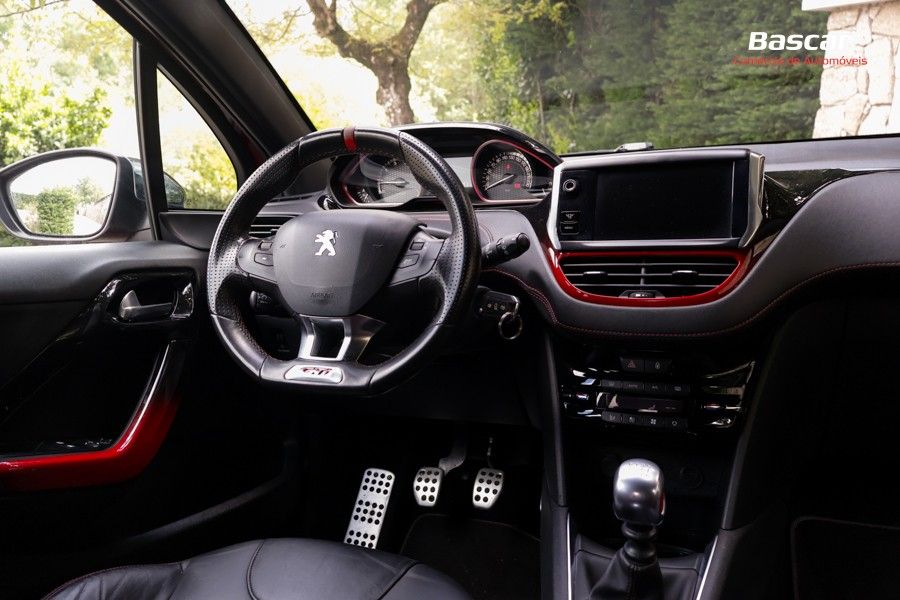 peugeot-208-2013-gasolina-1598cc
