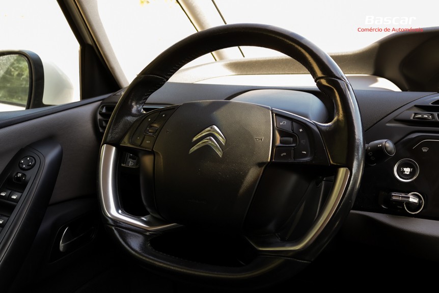 citroen-c4-picasso-2018-diesel-1560cc
