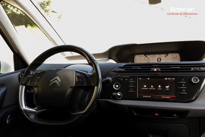 citroen-c4-picasso-2018-diesel-1560cc