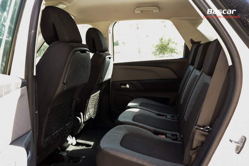 citroen-c4-picasso-2018-diesel-1560cc