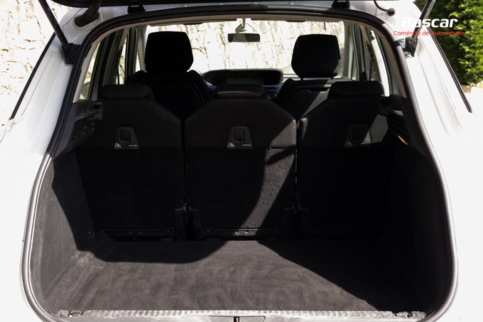 citroen-c4-picasso-2018-diesel-1560cc