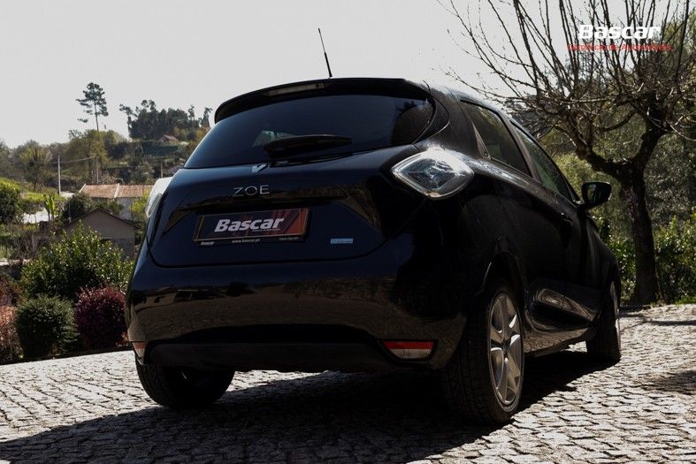 renault-zoe-2018-eletrico-500cc