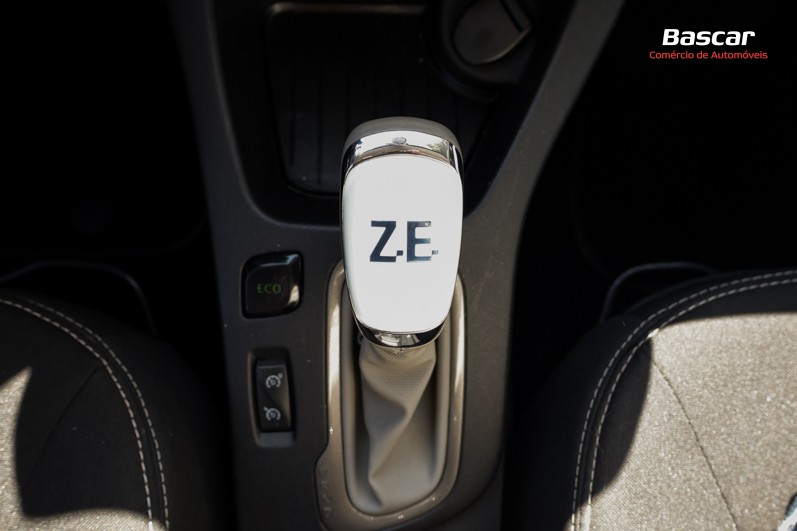 renault-zoe-2018-eletrico-500cc