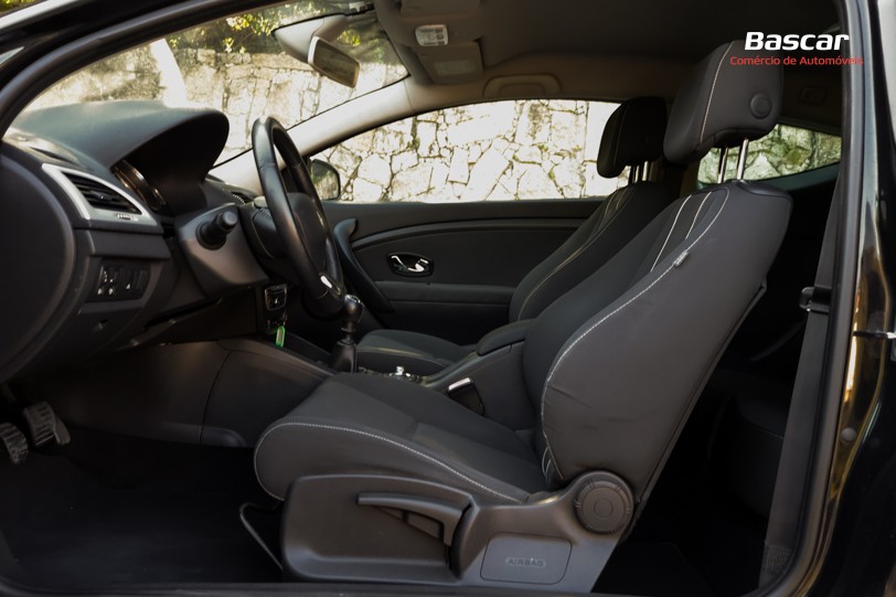 renault-megane-coupe-2013-diesel-1461cc