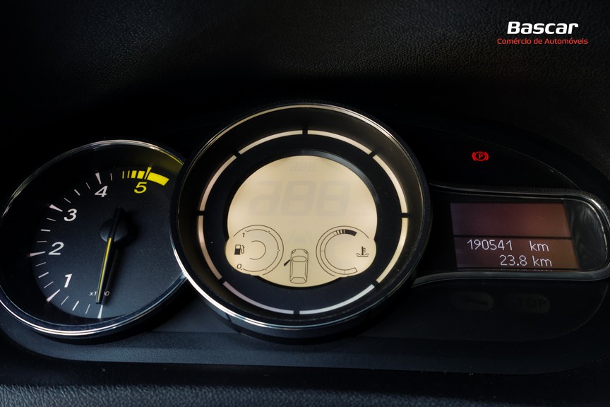 renault-megane-coupe-2013-diesel-1461cc