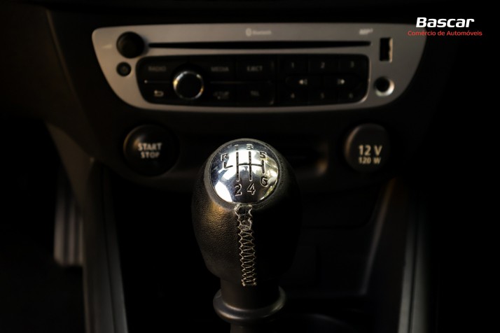 renault-megane-coupe-2013-diesel-1461cc