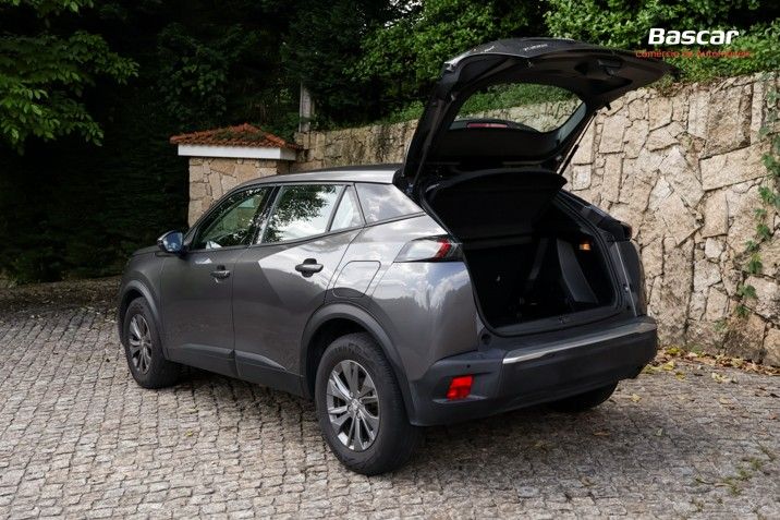 peugeot-2008-2020-gasolina-1199cc