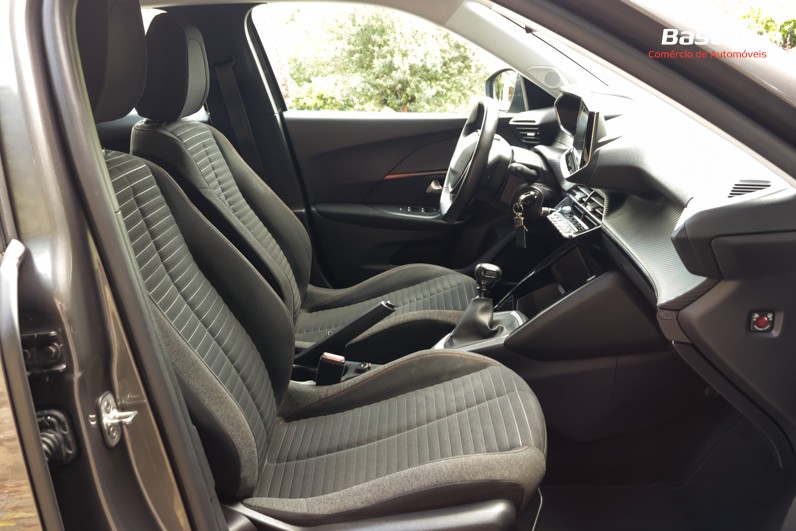 peugeot-2008-2020-gasolina-1199cc