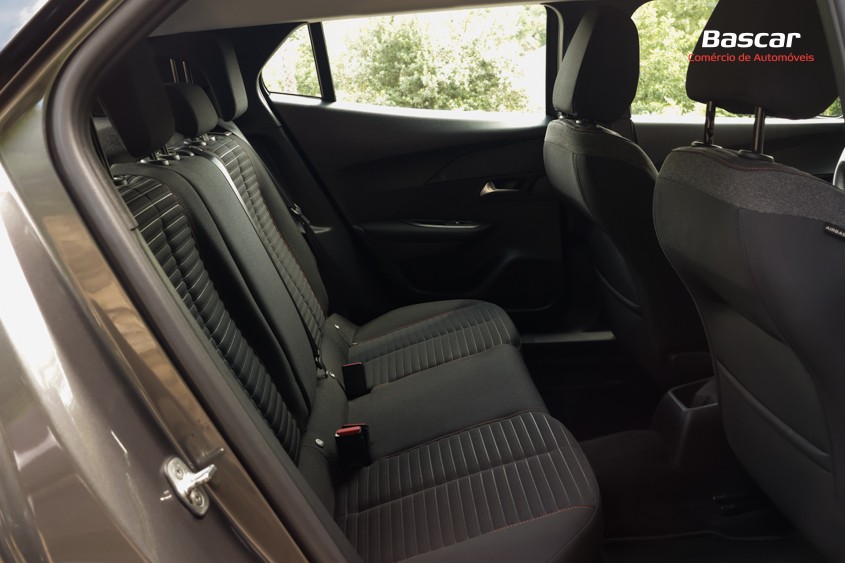 peugeot-2008-2020-gasolina-1199cc