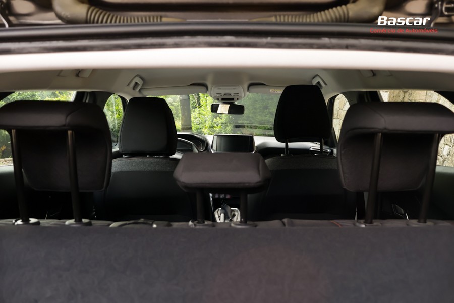 peugeot-2008-2020-gasolina-1199cc