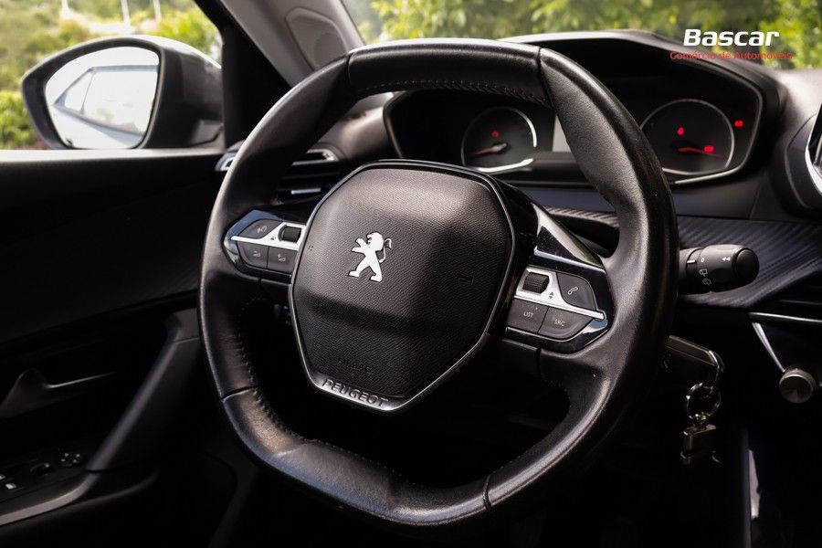 peugeot-2008-2020-gasolina-1199cc