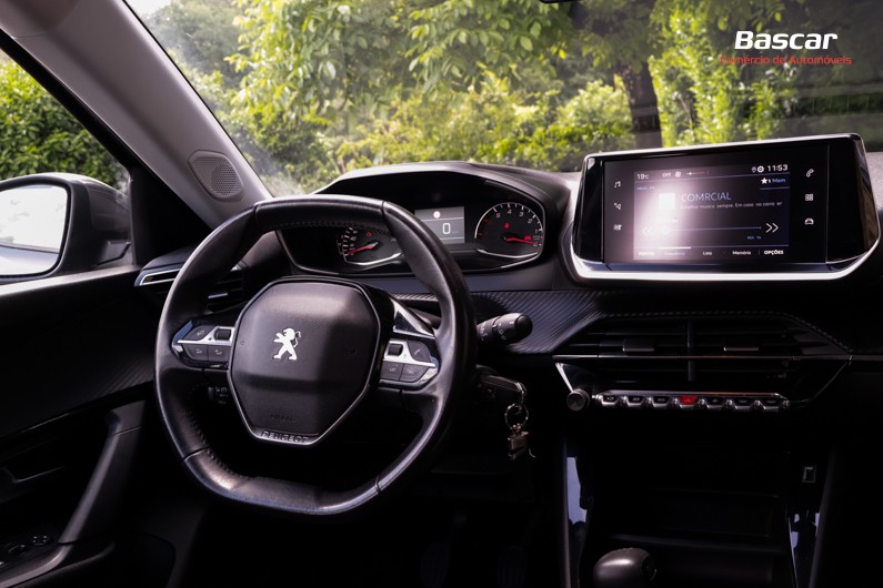 peugeot-2008-2020-gasolina-1199cc