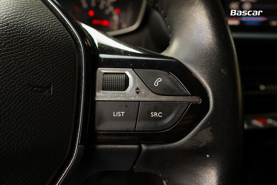 peugeot-2008-2020-gasolina-1199cc