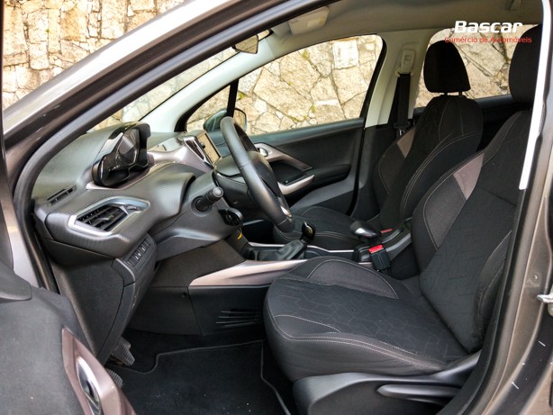 peugeot-2008-2015-diesel-1560cc