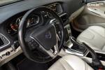 volvo-v40-cross-country-2014-diesel-1560cc