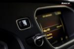 volvo-v40-cross-country-2014-diesel-1560cc